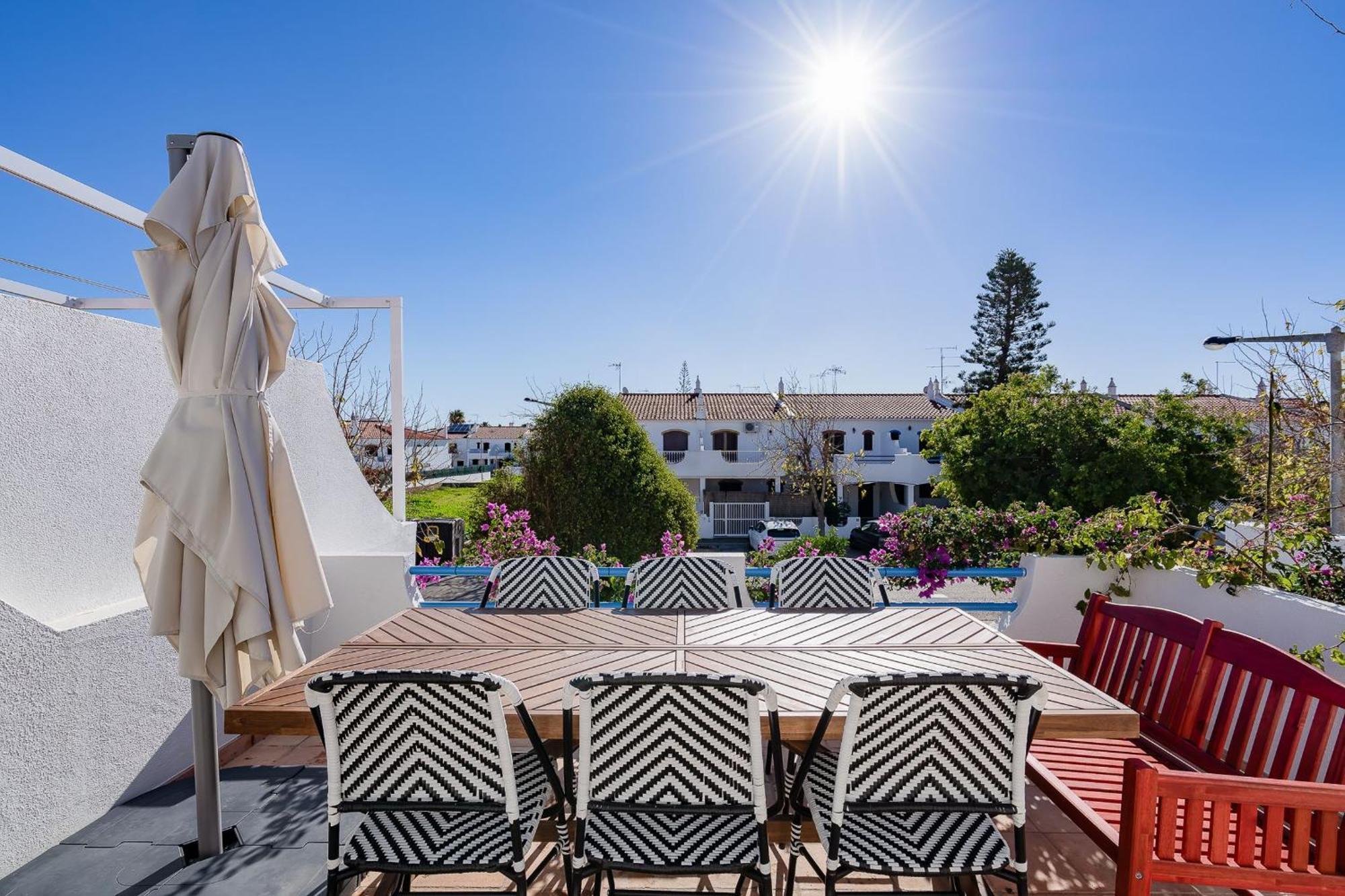Vila Ramalhete W/ 3 Bdr & Balcony By Lovelystay Lozenets Ngoại thất bức ảnh